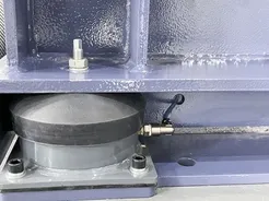 Base vibration isolation system